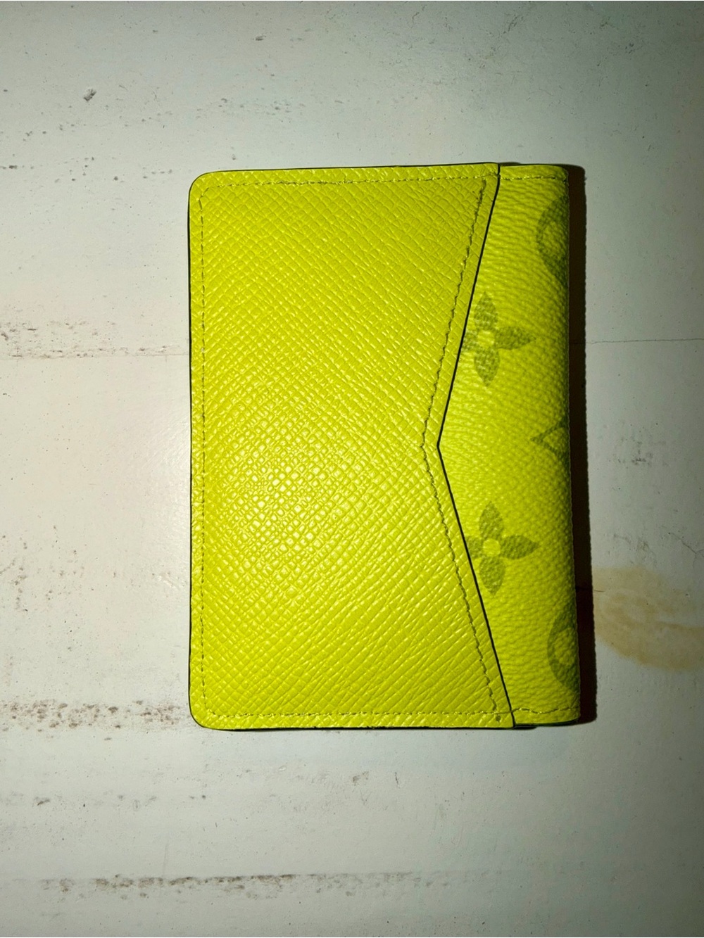 Louis Vuitton Neon Yellow Monogram Pocket Organiser - Picture 6 of 9